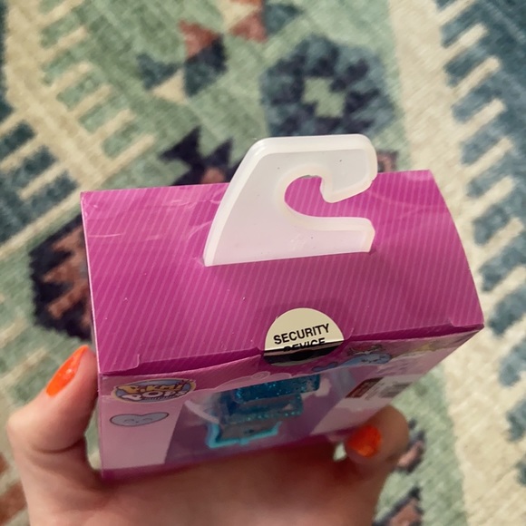 Pikmi Pop flashing light watch lcd light glitter strap brand new in box! 6+ - Picture 7 of 16